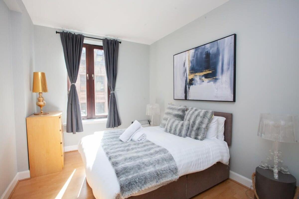 Modern And Refurbished Flat In Merchant City 글라스고 외부 사진
