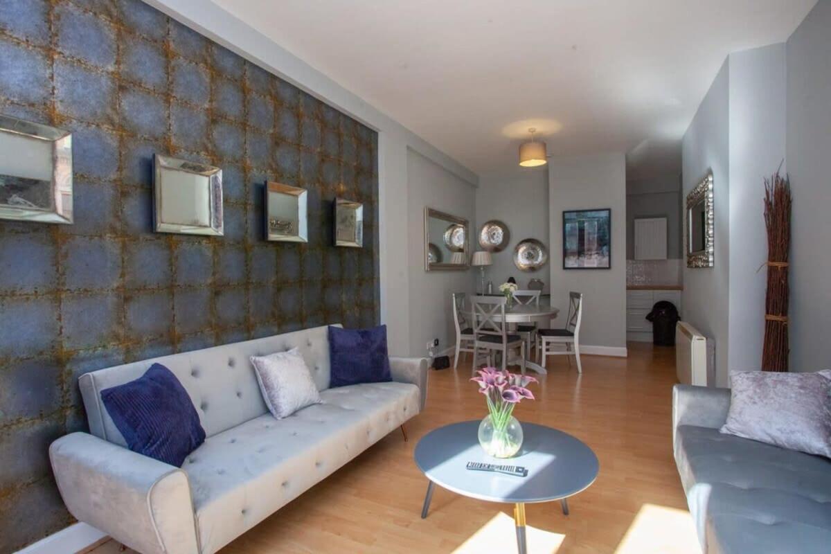 Modern And Refurbished Flat In Merchant City 글라스고 외부 사진